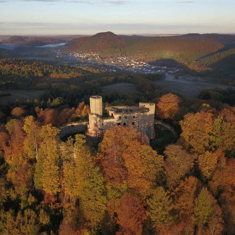 Forsthaus Merzalben Hostel Buitenkant foto